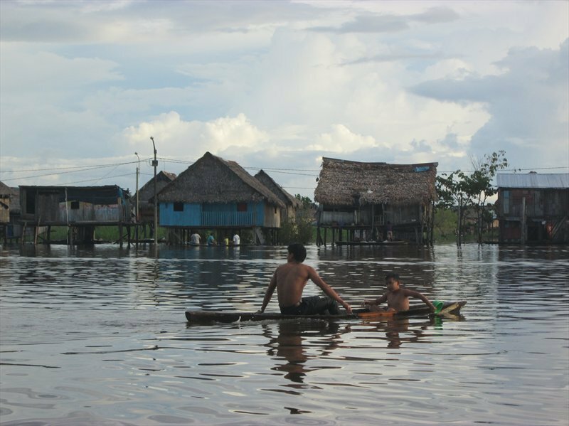Деревня на водах Амазонки