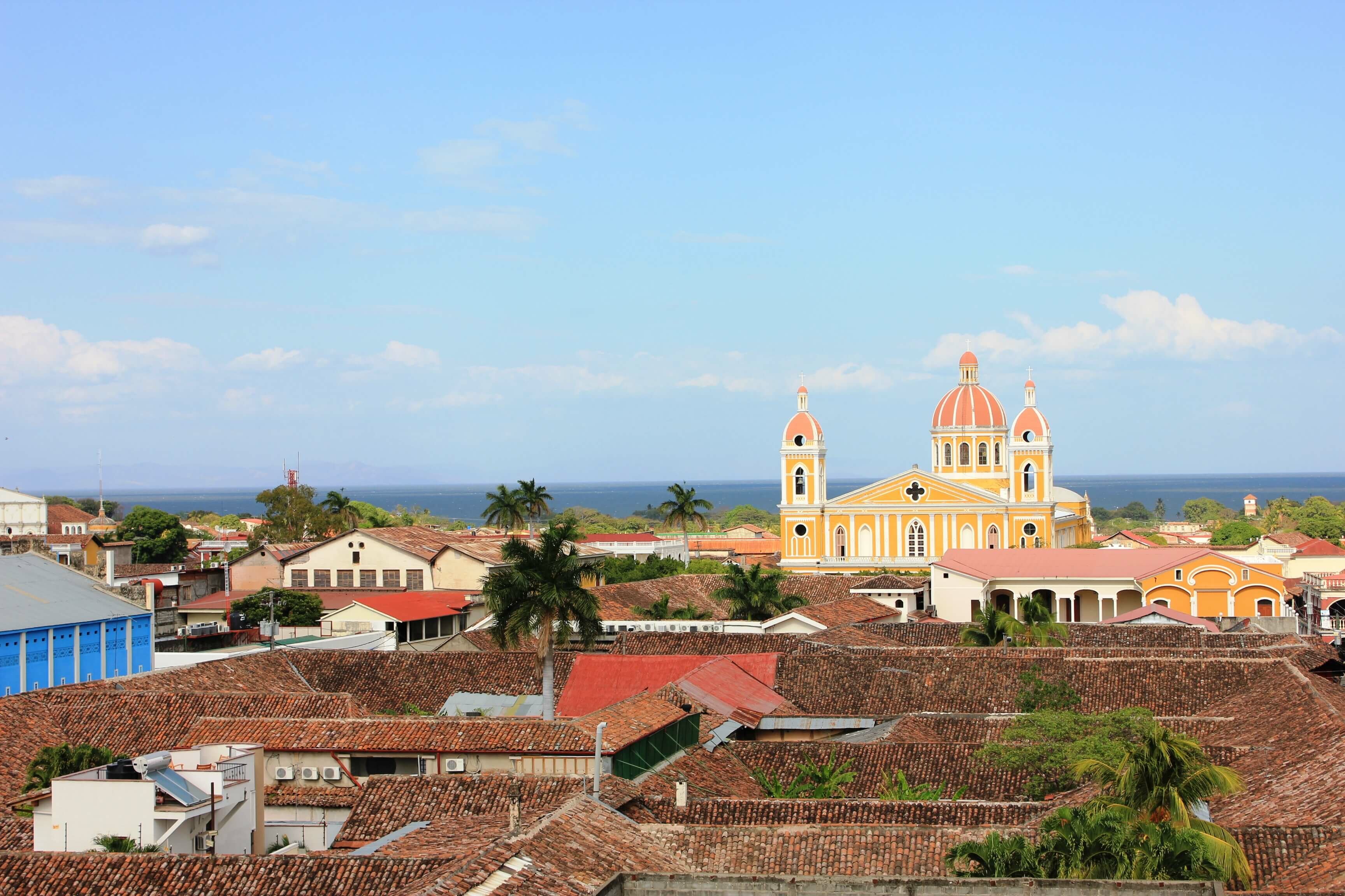 город Гранада в Никарагуа